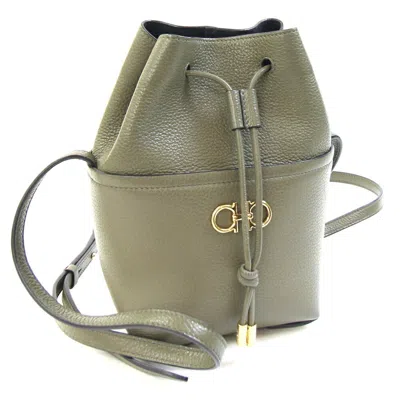 Pre-owned Ferragamo Salvatore  Olive Leather Pochette Shoulder Bag ()