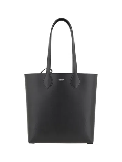 Ferragamo Grained Leather Tote Bag Textured Finish In Black