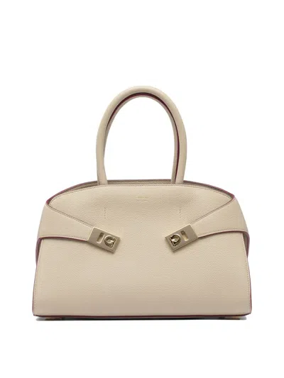 FERRAGAMO SALVATORE FERRAGAMO SHOULDER BAGS