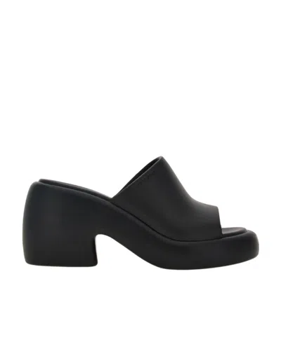 FERRAGAMO SALVATORE FERRAGAMO SLIP-ON SANDALS