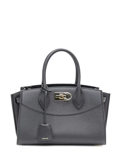 Ferragamo Salvatore   Bag In Black Grained Leather In Grey