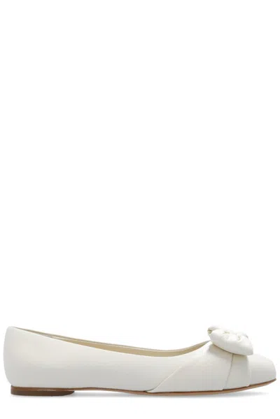 Ferragamo Salvatore  Varina Bow Detailed Ballet Flats In Beige