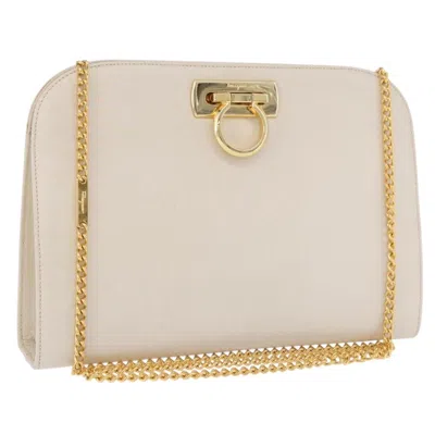 Pre-owned Ferragamo Salvatore  Vintage Gancini Chain Leather White Leather Shoulder Bag Bag ()