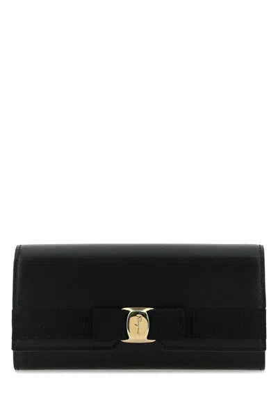 Ferragamo Leather Coin Purse Featuring Bow Detail In Black
