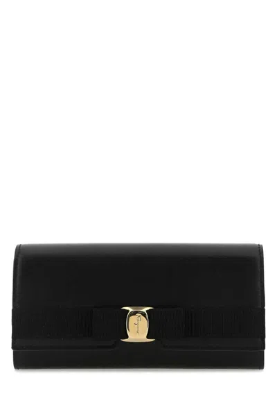 Ferragamo Leather Coin Purse Featuring Bow Detail In Black