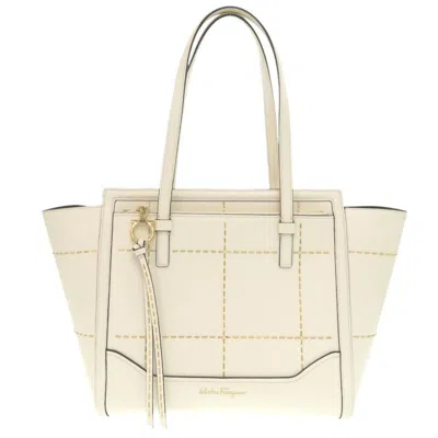 Pre-owned Ferragamo Salvatore  White Leather Shoulder Bag Tote Bag ()