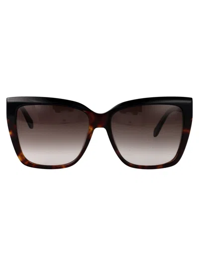 FERRAGAMO SALVATORE FERRAGAMO RECTANGULAR SUNGLASSES SF1102 S 006