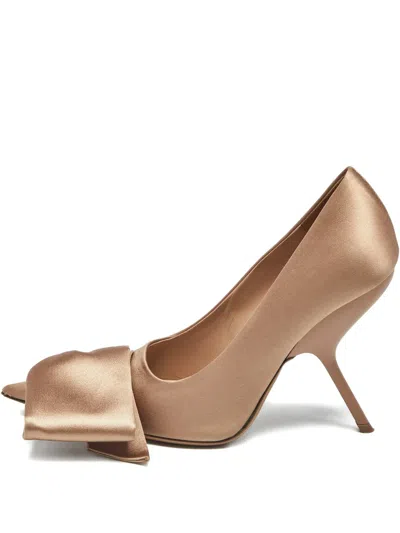 Pre-owned Ferragamo Satin Bow-detail Pumps In Neutral