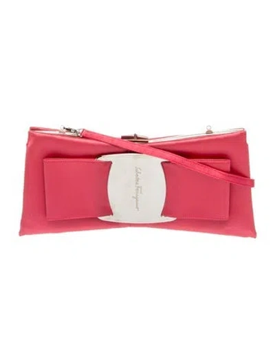 Pre-owned Ferragamo Satin Clutch In Pink