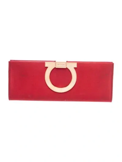 Pre-owned Ferragamo Satin Clutch In Red