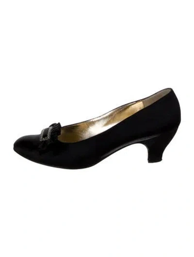 Pre-owned Ferragamo Satin Crystal Embellishments Pumps In Black
