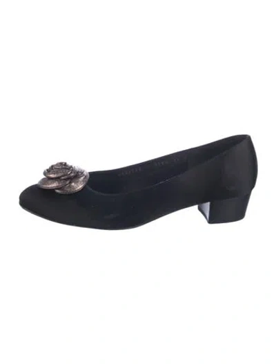 Pre-owned Ferragamo Satin Pumps In Blue