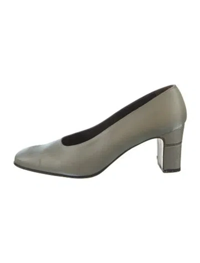 Pre-owned Ferragamo Satin Pumps In Green/metallic