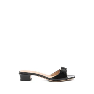 Ferragamo Vanilla Patent Leather Bow Mules In Brown