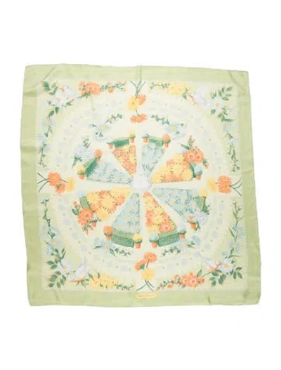 Pre-owned Ferragamo Silk Patterned Shawl In Green