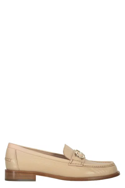 Ferragamo Skin Pink Leather Loafers In Nude