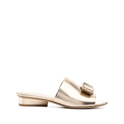 Ferragamo Slide In Gold