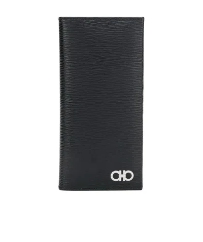 Ferragamo Small Gancio Double-folded Wallet In Black