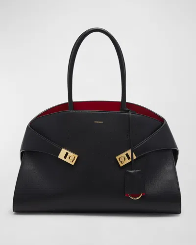 Ferragamo Hug Small Leather Top-handle Bag In Nero