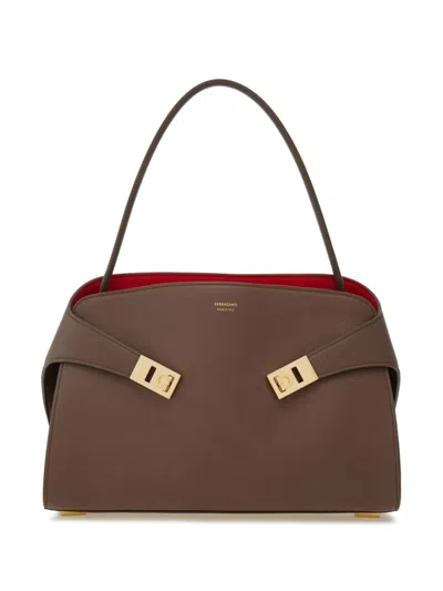 FERRAGAMO SMALL HUG SOFT SHOULDER BAG