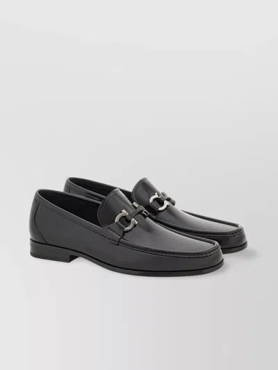 Ferragamo Smooth Leather Loafers Silver Hardware In Black