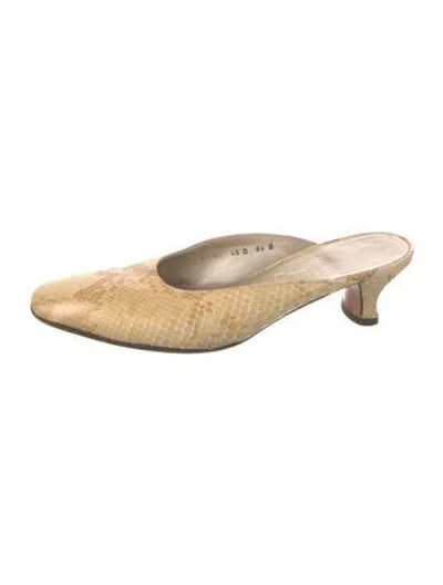 Pre-owned Ferragamo Snakeskin Animal Print Mules In Neutral