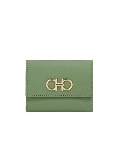 Ferragamo Snap Card Holder In Green