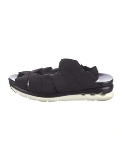 Pre-owned Ferragamo Sneakers In Black