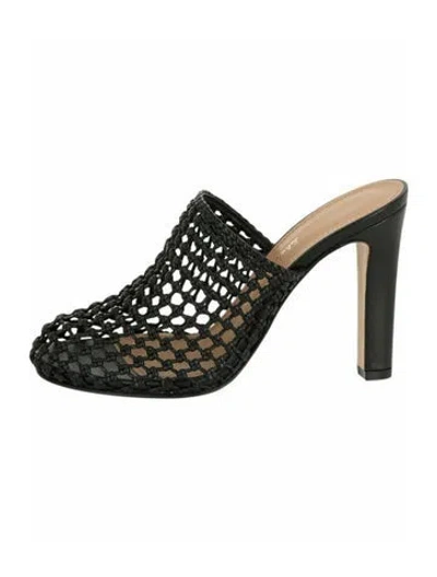 Pre-owned Ferragamo Solid Mules W/ Tags In Black