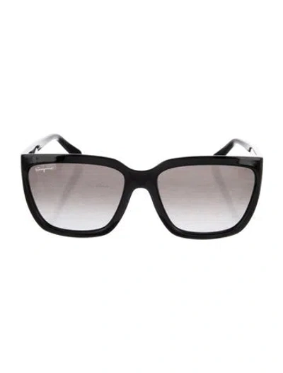 Pre-owned Ferragamo Square Gradient Sunglasses In Black