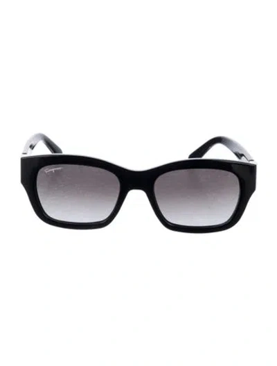 Pre-owned Ferragamo Square Gradient Sunglasses In Black