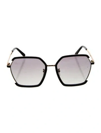 Pre-owned Ferragamo Square Gradient Sunglasses In Black