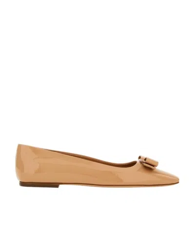 Ferragamo Vara Leather Ballet Flats In Brown