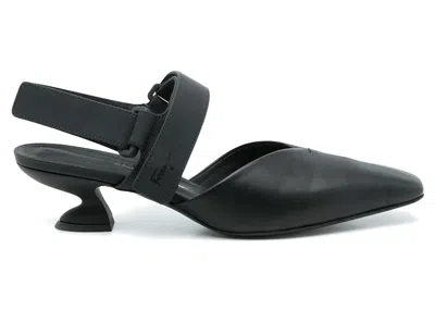 Pre-owned Ferragamo Squaretoe 45mm Pumps (women's) Sneakers In Black