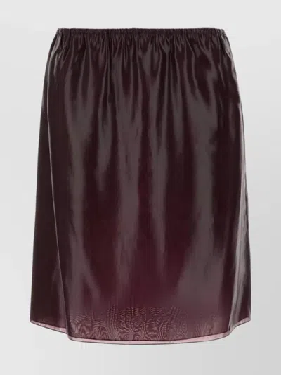 Ferragamo Stretchy Waistband Shiny Short Skirt In Burgundy
