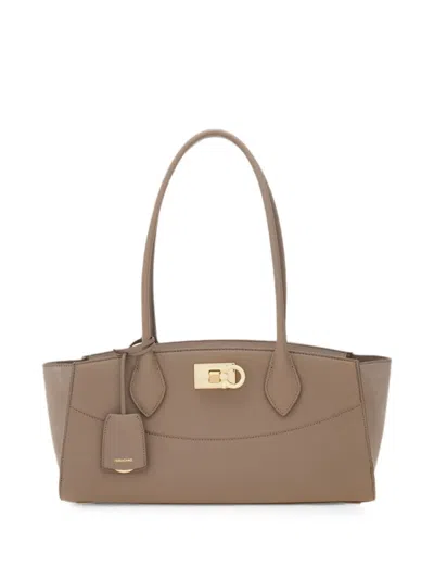Ferragamo Borsa Soft Bag Studio East West In Brown