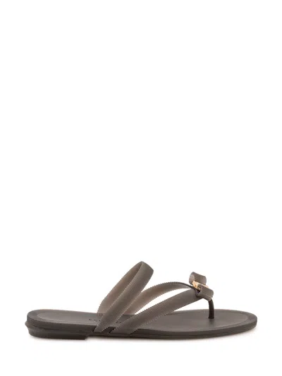 Ferragamo Stylish Slide Sandals In Burgundy