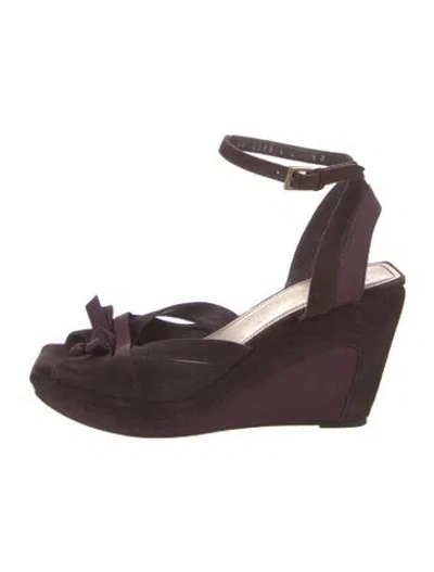 Pre-owned Ferragamo Suede Bow Accents In Purple