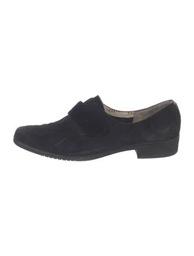 Pre-owned Ferragamo Suede Flats In Blue