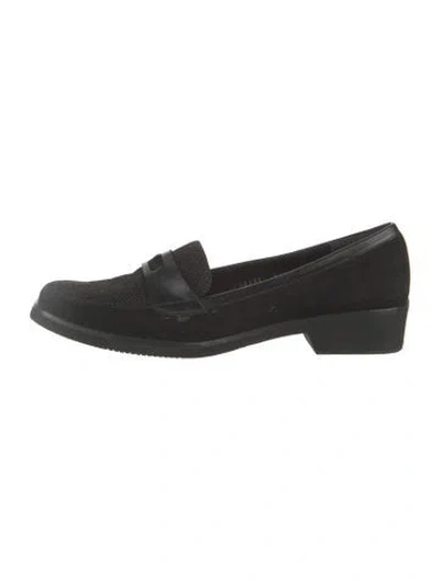 Pre-owned Ferragamo Suede Loafers In Black