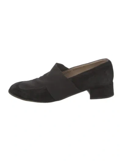 Pre-owned Ferragamo Suede Loafers In Black