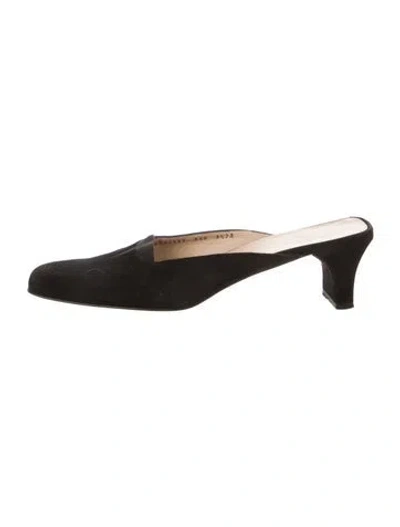 Pre-owned Ferragamo Suede Mules In Black
