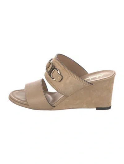 Pre-owned Ferragamo Suede Mules In Neutral