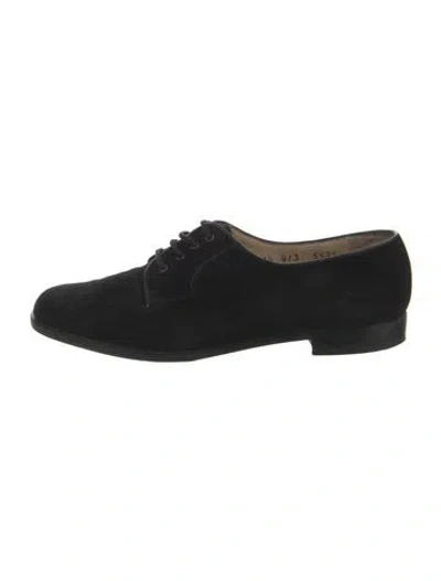 Pre-owned Ferragamo Suede Oxfords In Black