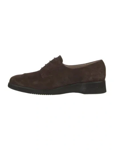 Pre-owned Ferragamo Suede Oxfords In Brown