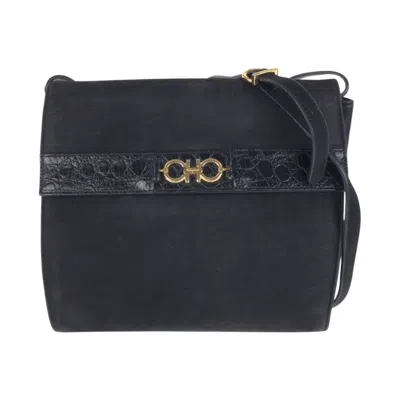 Pre-owned Ferragamo Suede Pochette Shoulder Bag () In Black