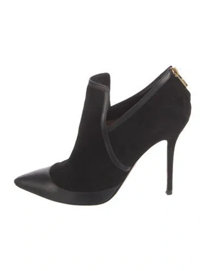 Pre-owned Ferragamo Suede Pumps In Black
