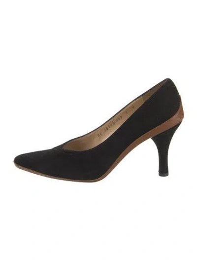 Pre-owned Ferragamo Suede Pumps In Black