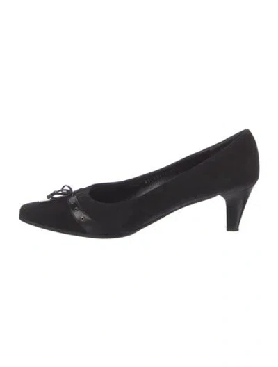Pre-owned Ferragamo Suede Pumps In Black