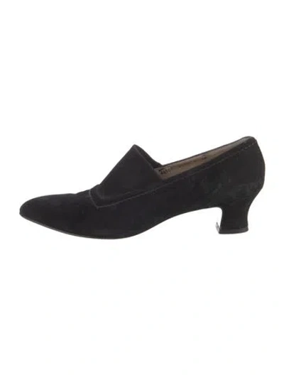 Pre-owned Ferragamo Suede Pumps In Black
